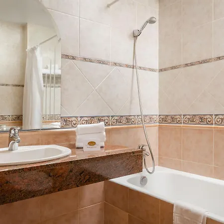 Hotel Hotel Os De Civis 3*